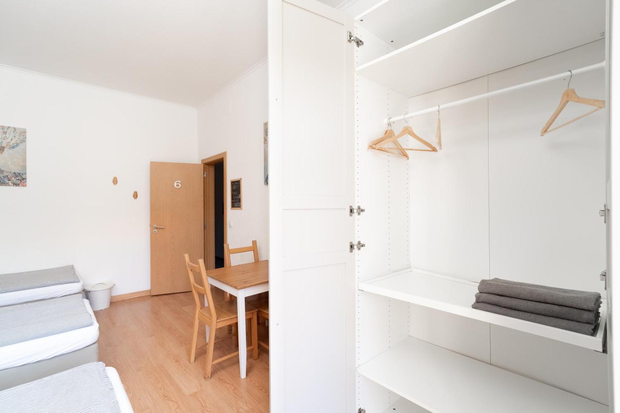 Hostel Crespo ลิสบอน ภายนอก รูปภาพ