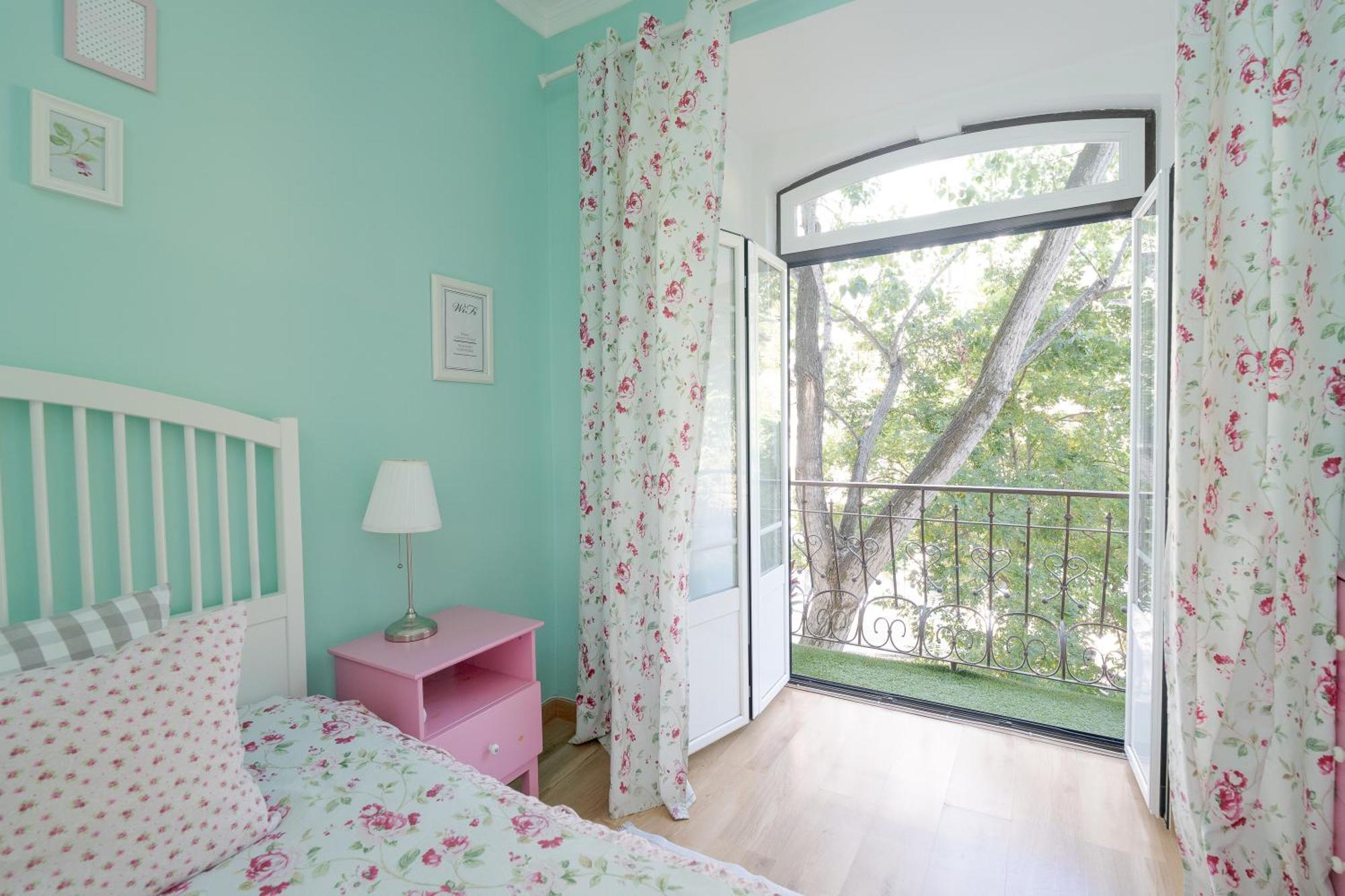 Hostel Crespo ลิสบอน ภายนอก รูปภาพ