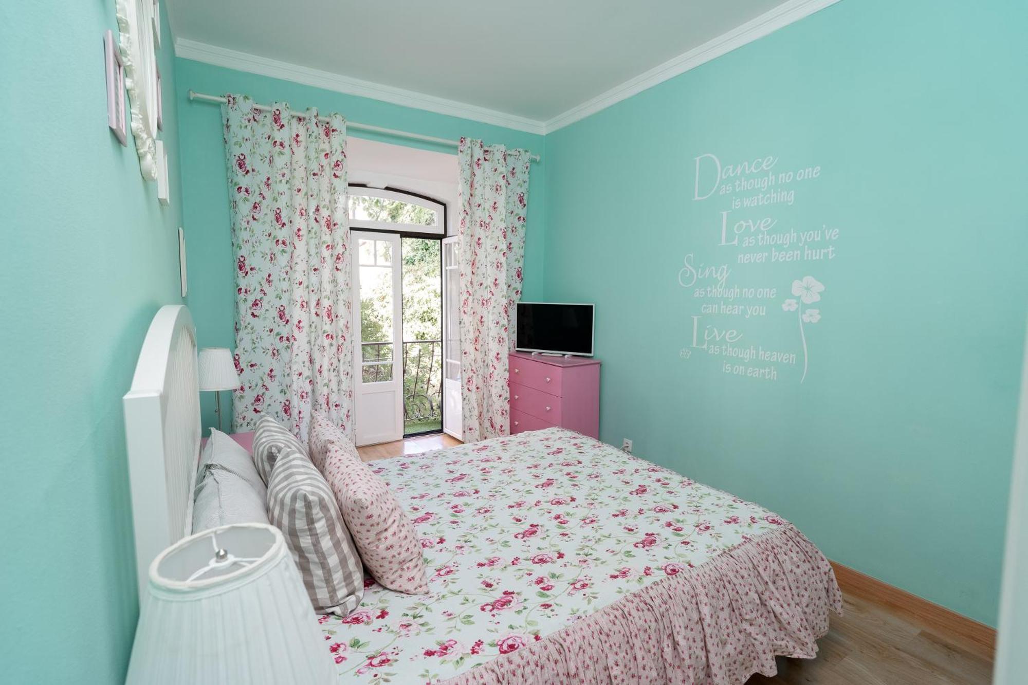 Hostel Crespo ลิสบอน ภายนอก รูปภาพ