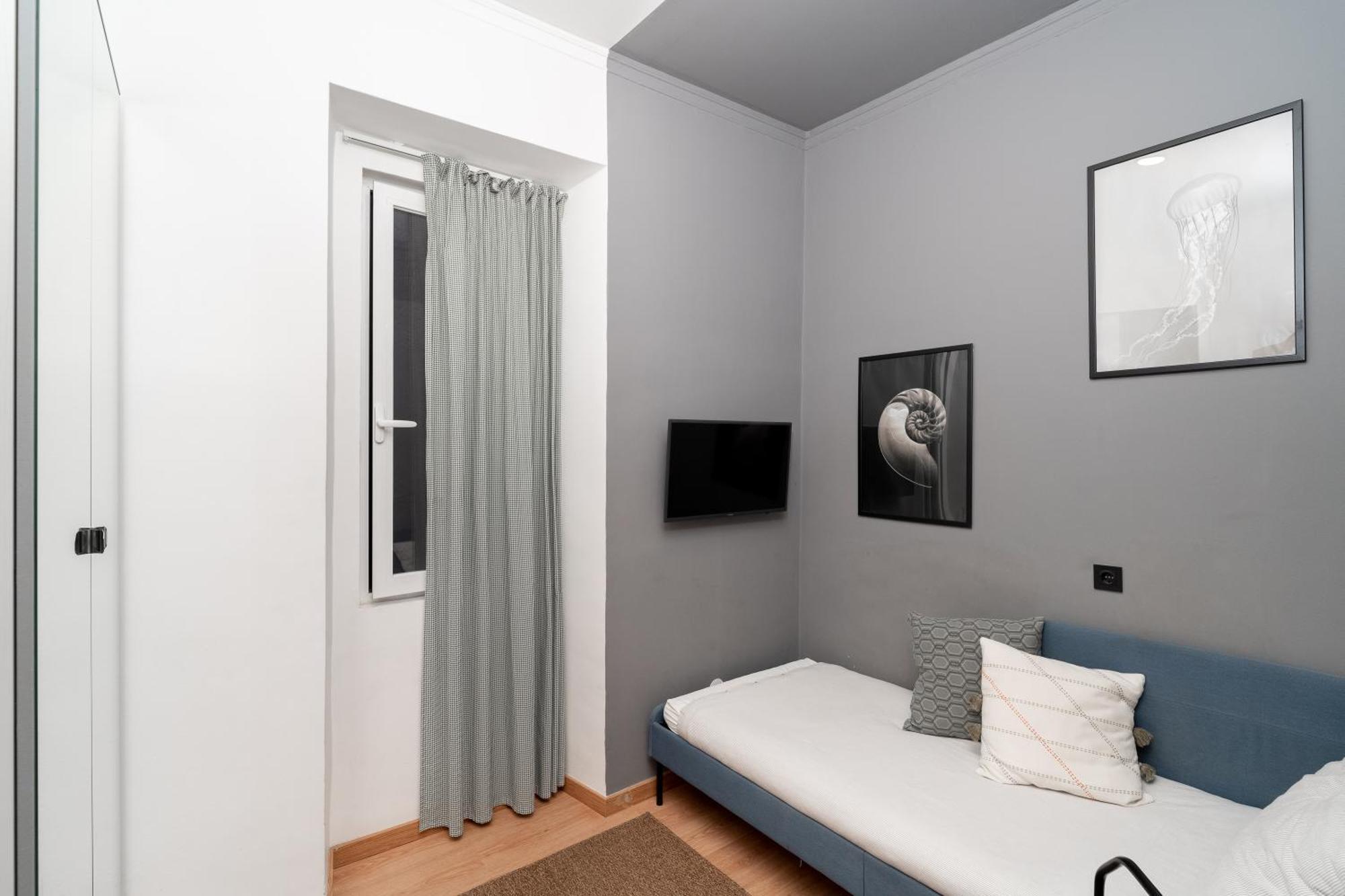 Hostel Crespo ลิสบอน ภายนอก รูปภาพ