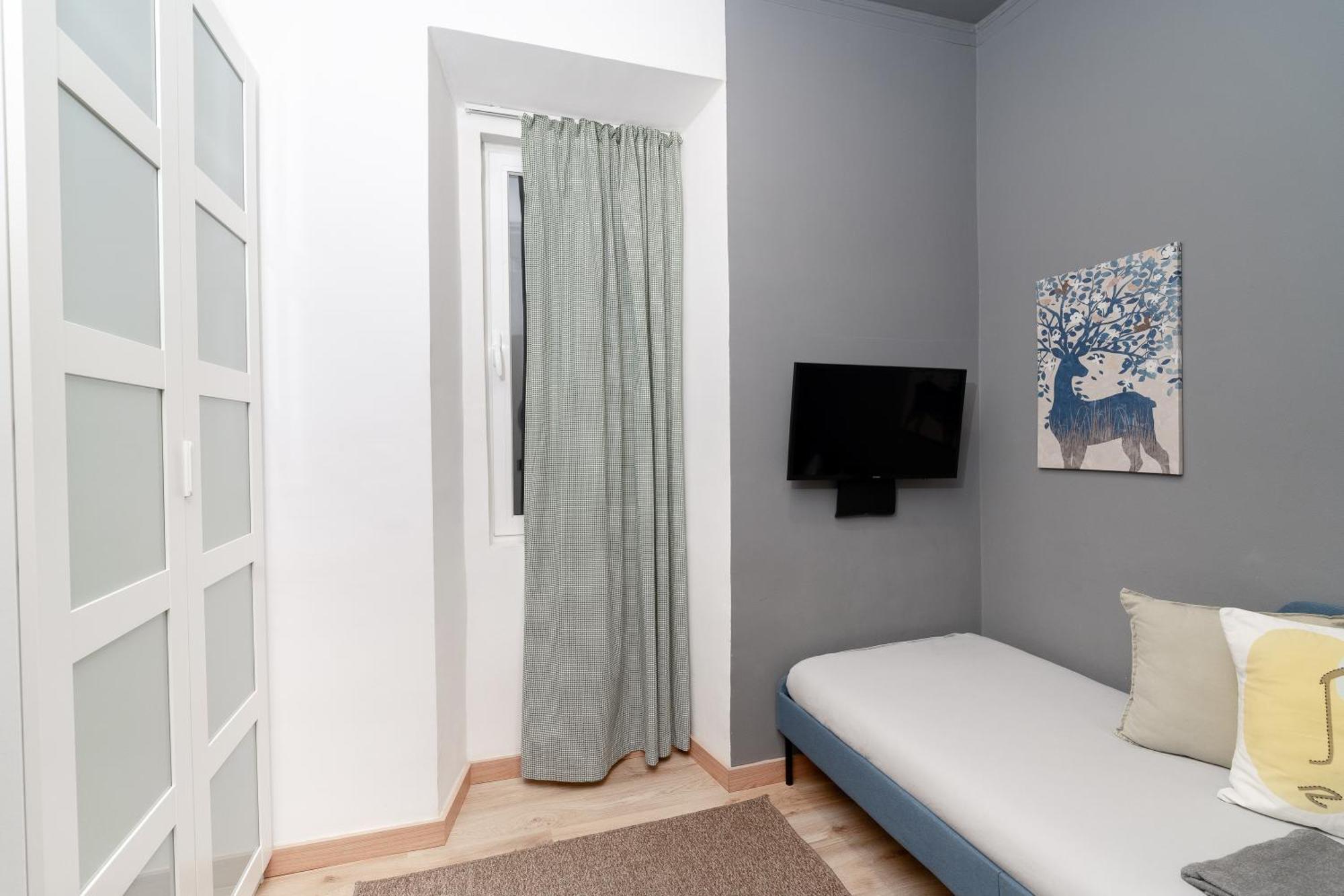 Hostel Crespo ลิสบอน ภายนอก รูปภาพ